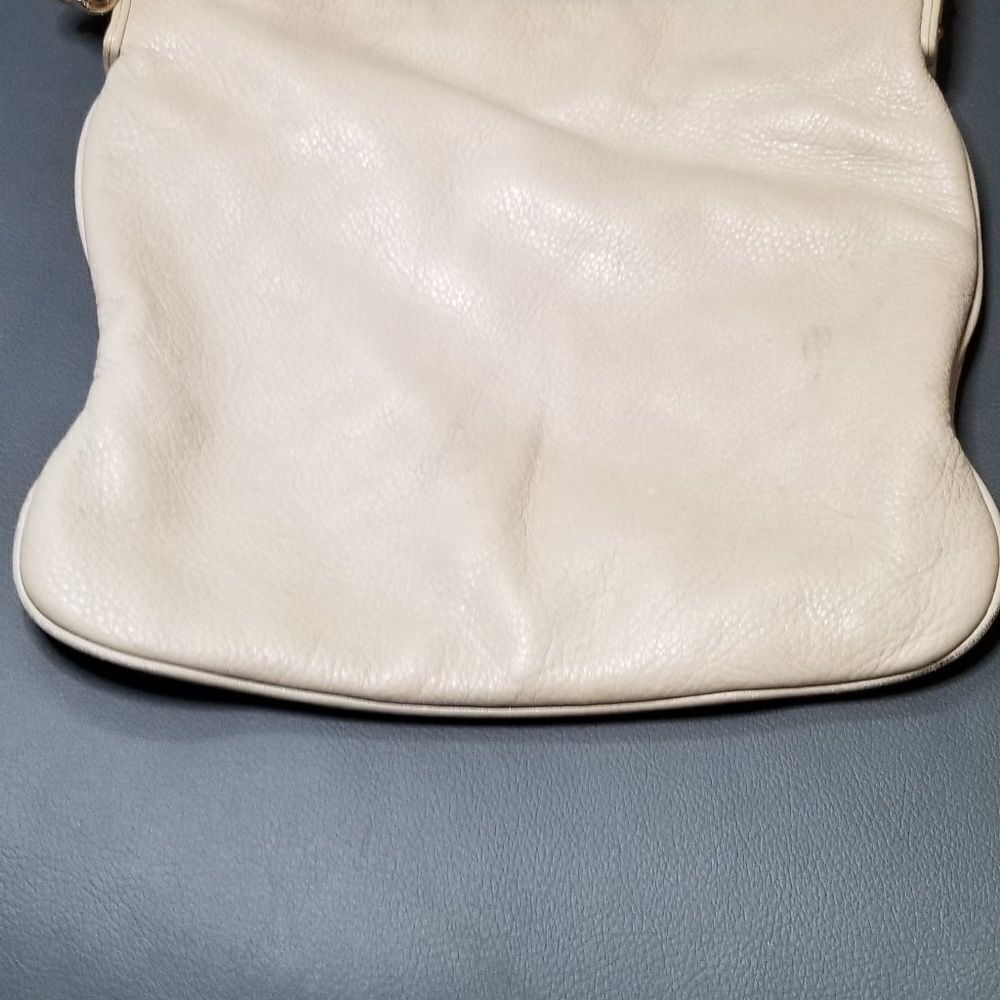 Kate Spade Crossbody - Picture 4 of 9